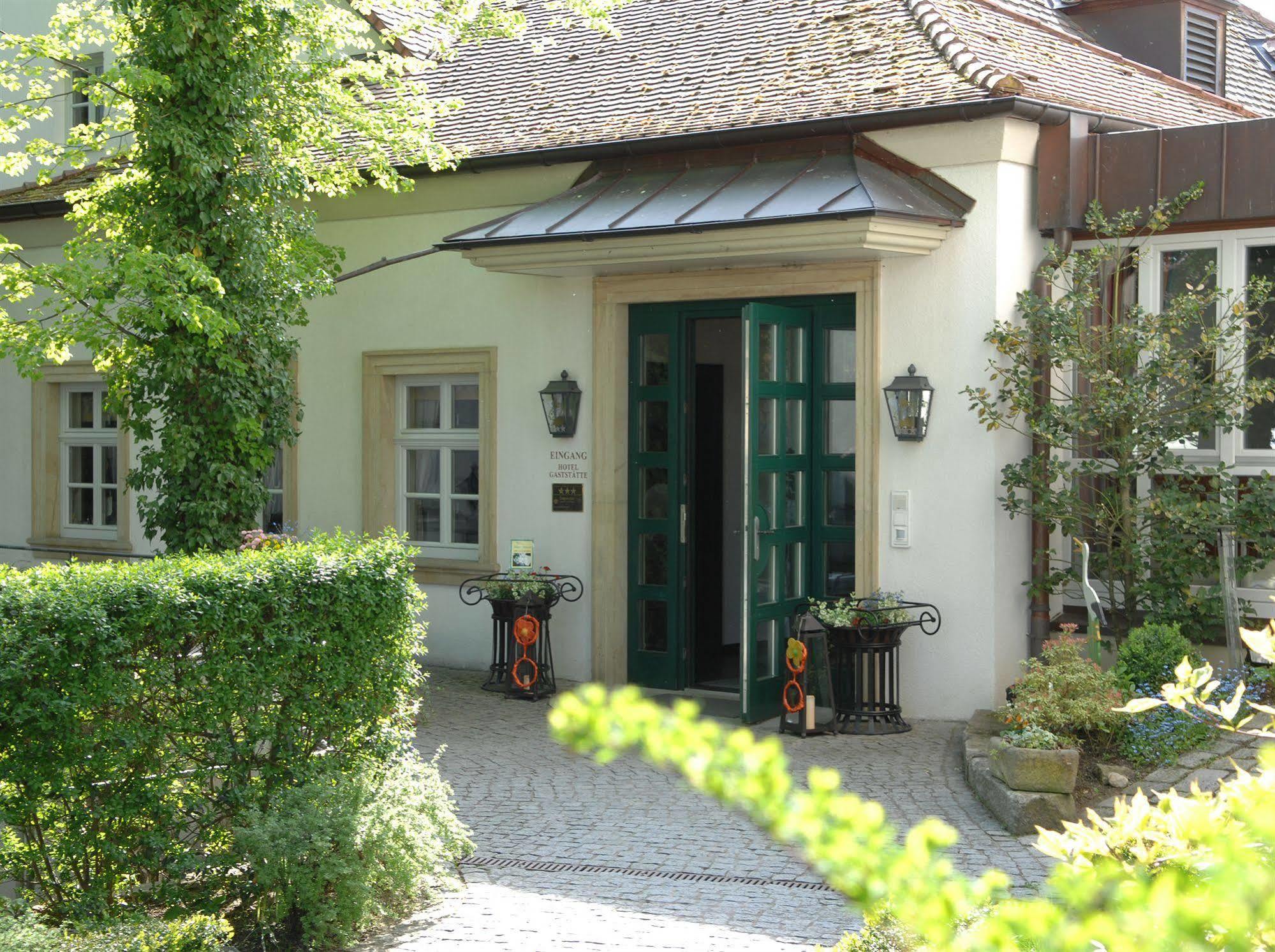 Hotel Gasthof Der Krug Stegaurach Ngoại thất bức ảnh