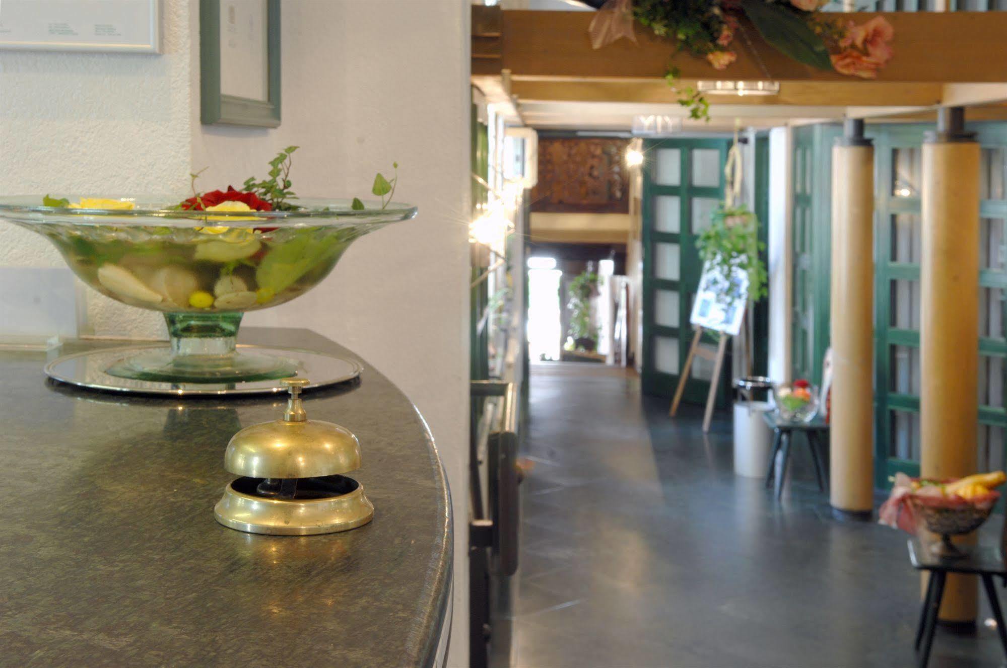 Hotel Gasthof Der Krug Stegaurach Ngoại thất bức ảnh